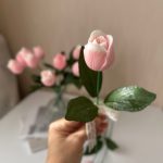 گیفت شمع گل لاله با ساقه و برگ - فروشگاه شمع دست ساز آرمیس